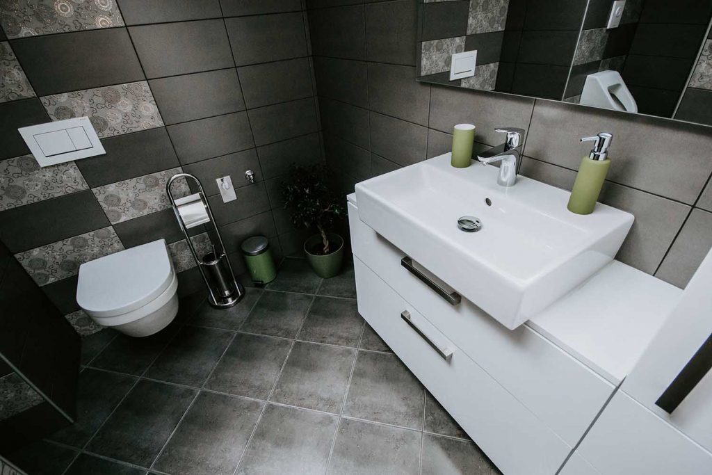 Rojc apartment_kopalnica2