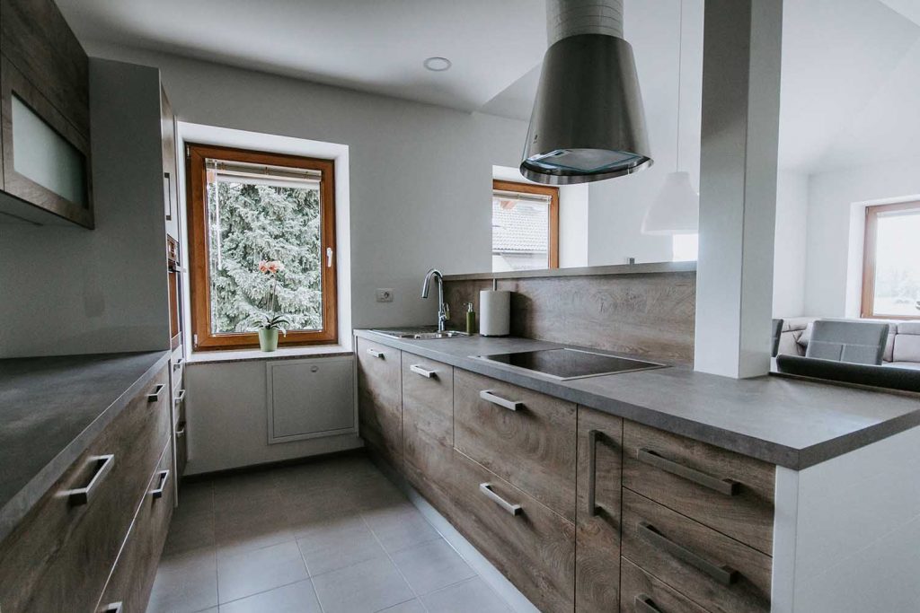 Rojc apartment_kuhinja