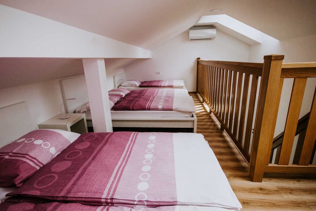 Rojc apartment_spalnica2